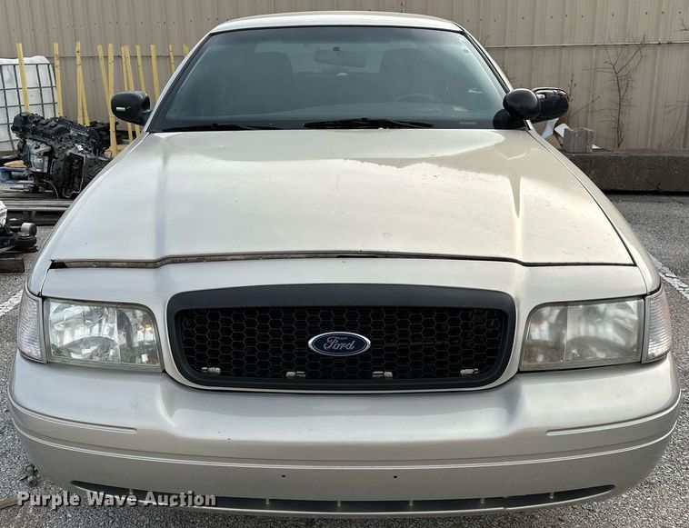 image for item LR9619 2011 Ford Crown Victoria Police Interceptor