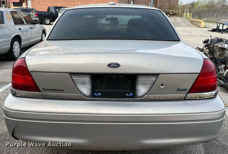 image for item LR9619 2011 Ford Crown Victoria Police Interceptor