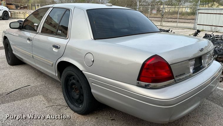 image for item LR9619 2011 Ford Crown Victoria Police Interceptor