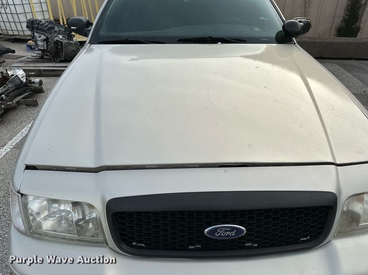 image for item LR9619 2011 Ford Crown Victoria Police Interceptor