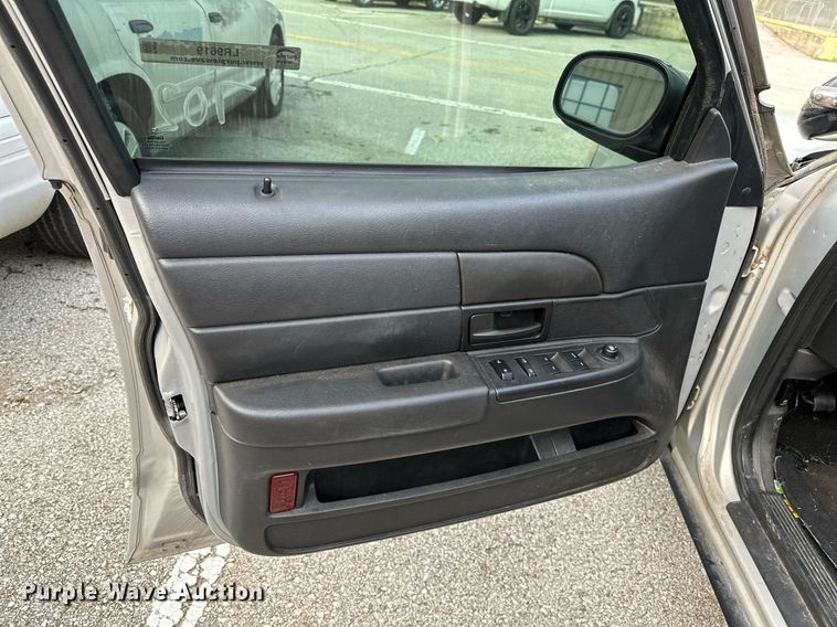 image for item LR9619 2011 Ford Crown Victoria Police Interceptor