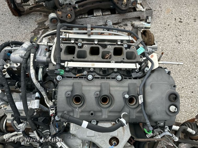 image for item LR9621 (5) engine blocks