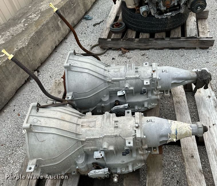 image for item LR9621 (5) engine blocks