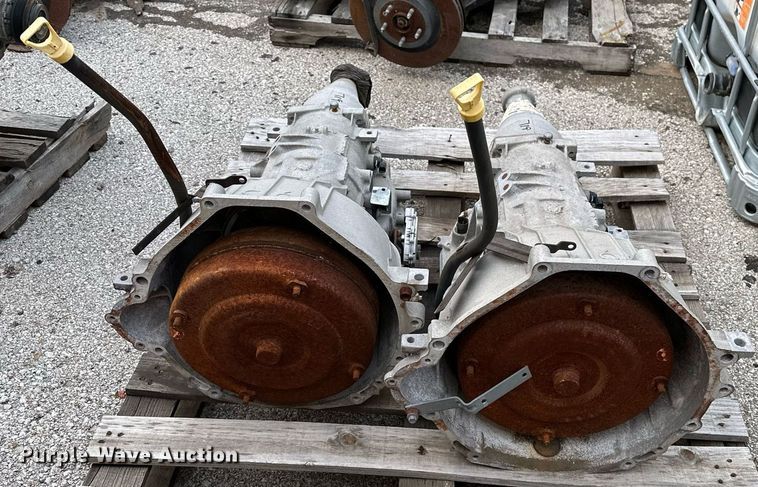 image for item LR9621 (5) engine blocks