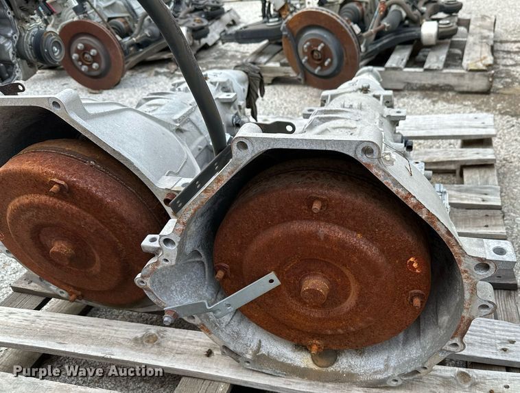 image for item LR9621 (5) engine blocks