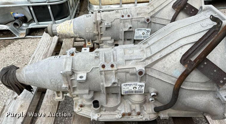 image for item LR9621 (5) engine blocks