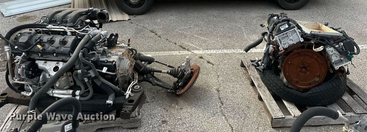 image for item LR9622 (4) engine blocks