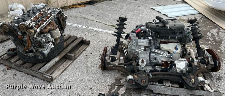 image for item LR9622 (4) engine blocks