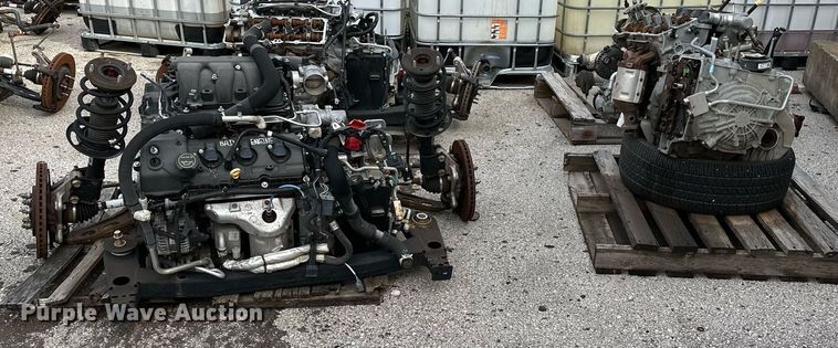 image for item LR9622 (4) engine blocks