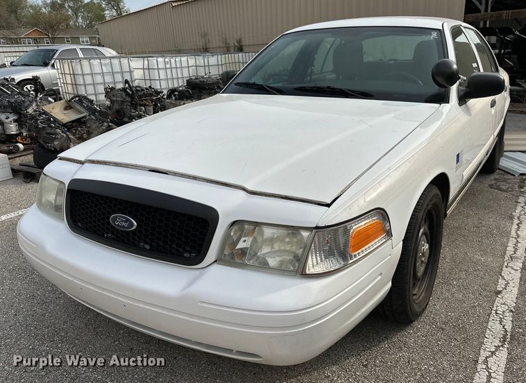 image for item LR9623 2011 Ford Crown Victoria Police Interceptor