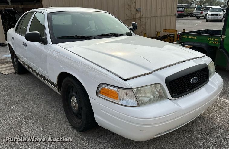 image for item LR9623 2011 Ford Crown Victoria Police Interceptor