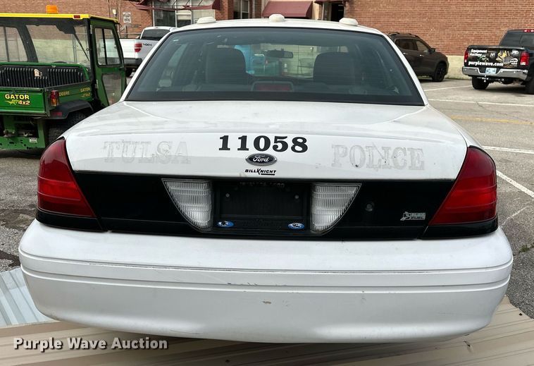 image for item LR9623 2011 Ford Crown Victoria Police Interceptor