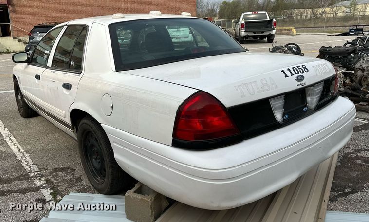 image for item LR9623 2011 Ford Crown Victoria Police Interceptor