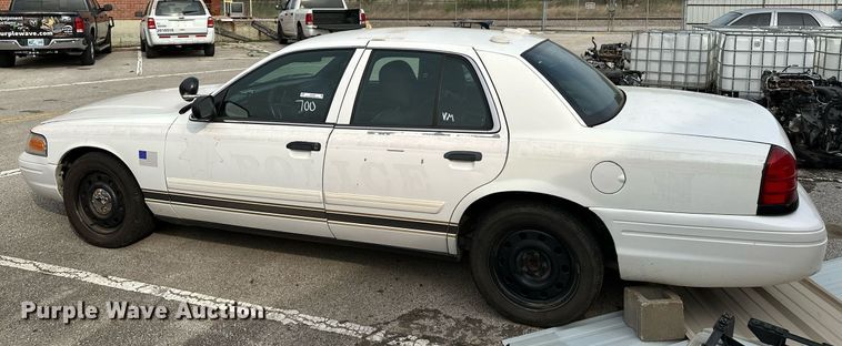 image for item LR9623 2011 Ford Crown Victoria Police Interceptor
