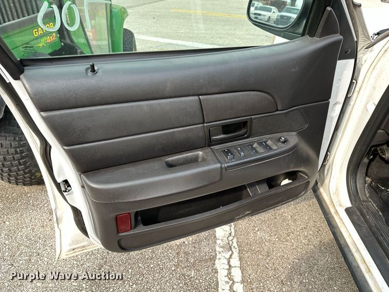 image for item LR9623 2011 Ford Crown Victoria Police Interceptor