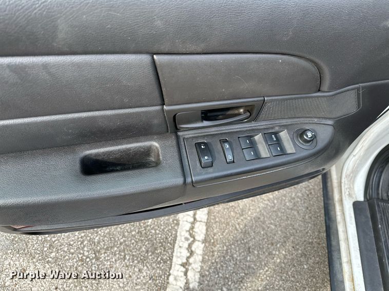 image for item LR9623 2011 Ford Crown Victoria Police Interceptor