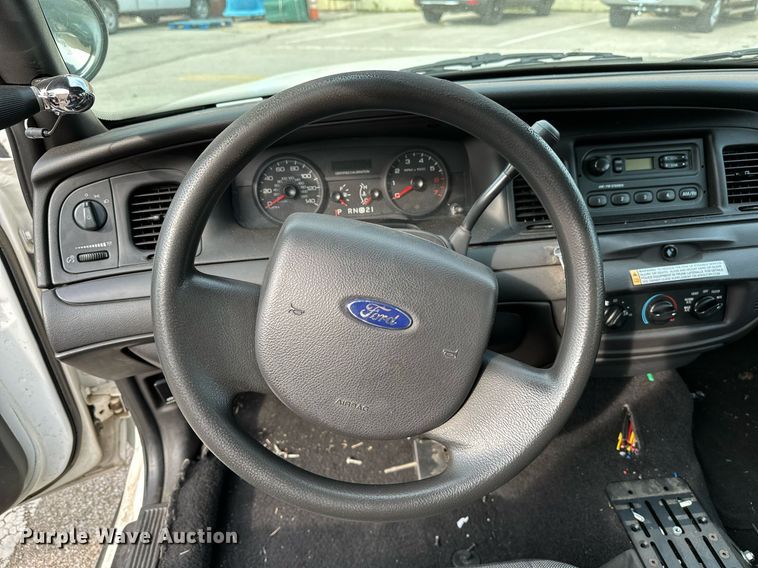 image for item LR9623 2011 Ford Crown Victoria Police Interceptor