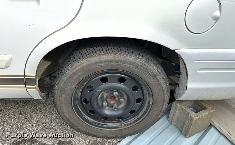 image for item LR9623 2011 Ford Crown Victoria Police Interceptor