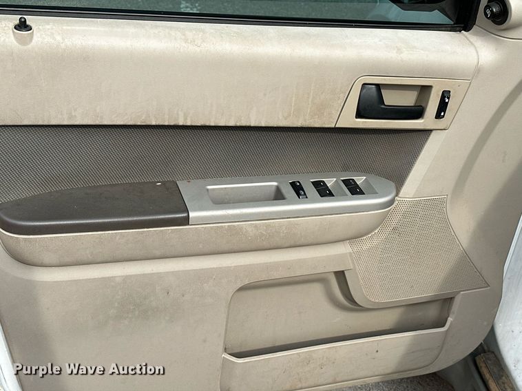 image for item LR9625 2009 Ford Escape Hybrid  SUV