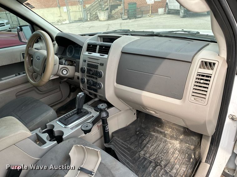 image for item LR9625 2009 Ford Escape Hybrid  SUV