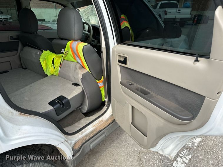 image for item LR9625 2009 Ford Escape Hybrid  SUV