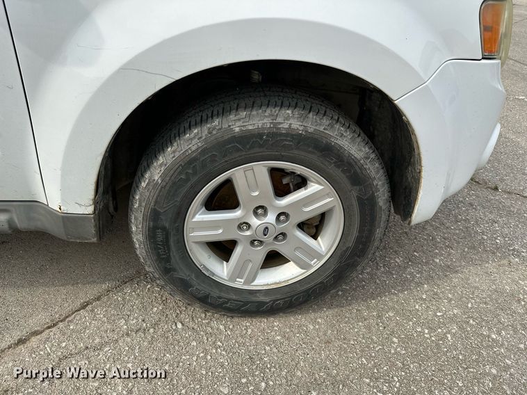 image for item LR9625 2009 Ford Escape Hybrid  SUV