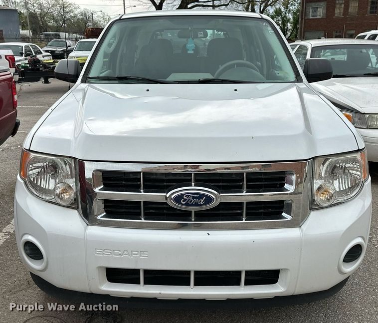 image for item LR9627 2011 Ford Escape  SUV
