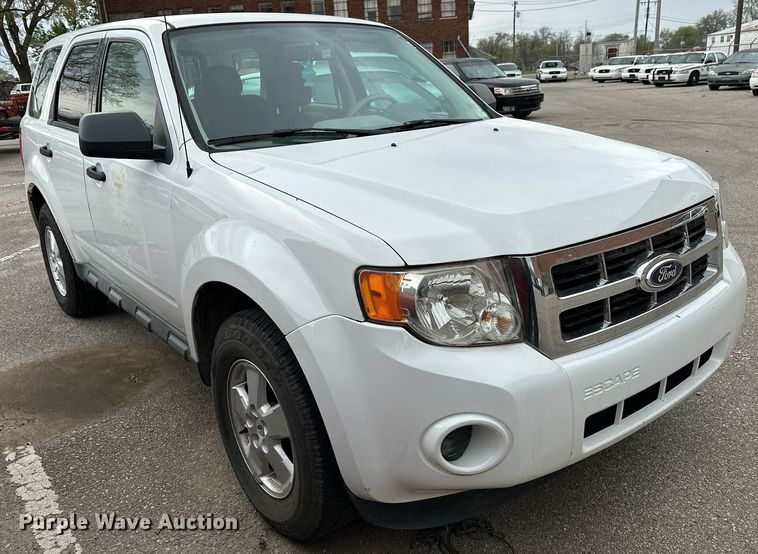 image for item LR9627 2011 Ford Escape  SUV