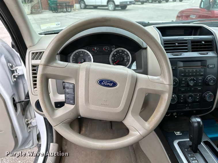 image for item LR9627 2011 Ford Escape  SUV