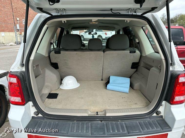 image for item LR9627 2011 Ford Escape  SUV