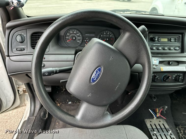 image for item LR9628 2011 Ford Crown Victoria Police Interceptor