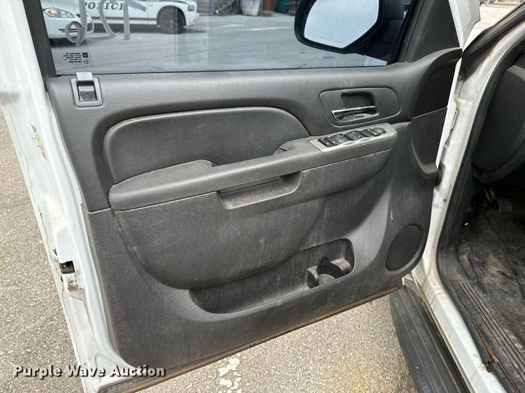 image for item LR9629 2011 Chevrolet Tahoe Police  SUV