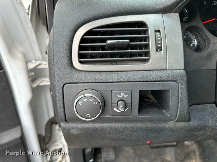 image for item LR9629 2011 Chevrolet Tahoe Police  SUV