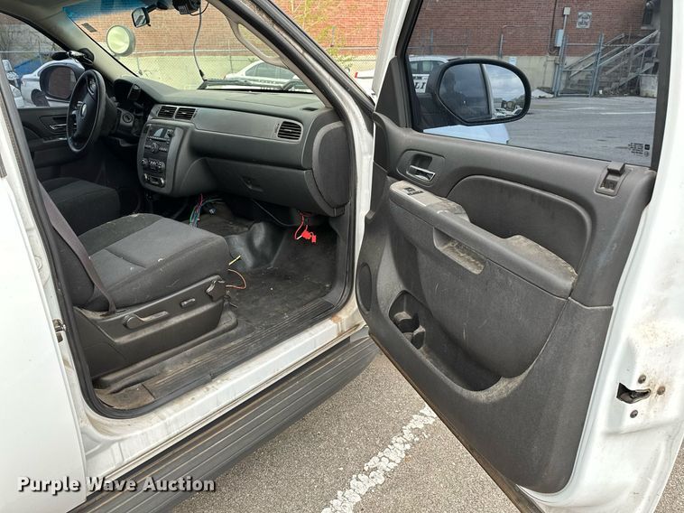 image for item LR9629 2011 Chevrolet Tahoe Police  SUV