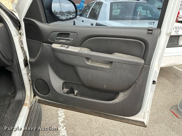 image for item LR9629 2011 Chevrolet Tahoe Police  SUV