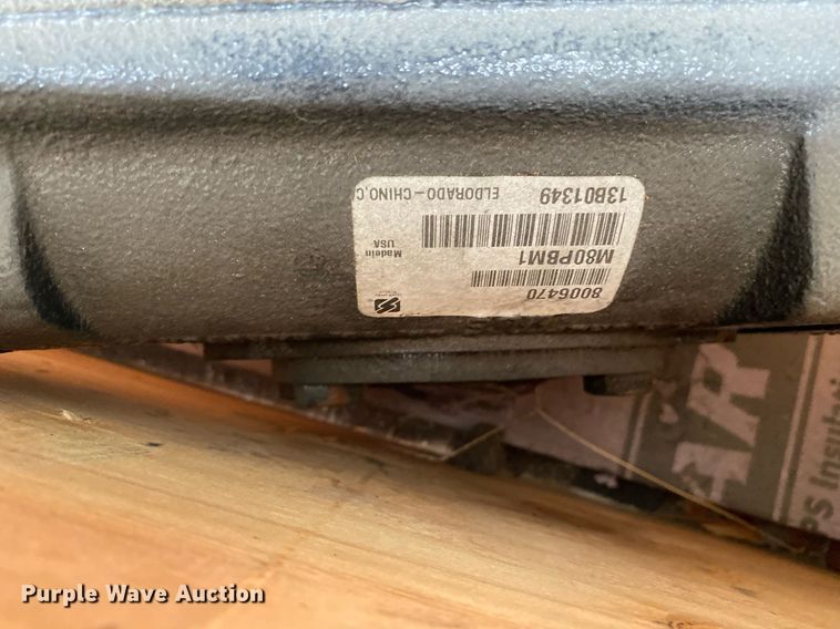 image for item LR9630 Eldorado  steering gearbox