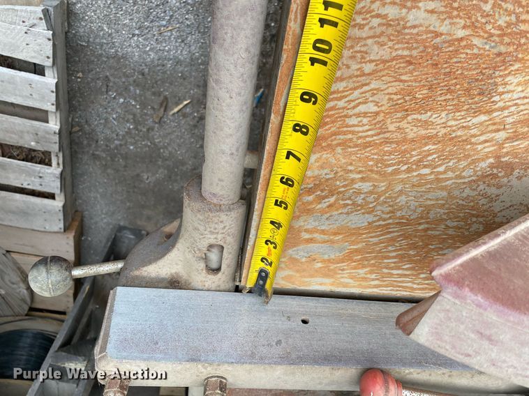 image for item LR9631 Tools