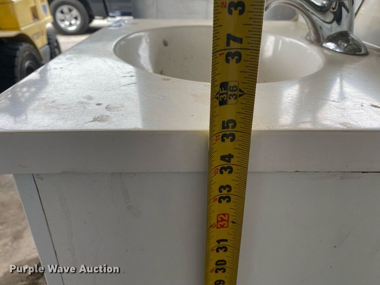 image for item LR9633 (2) bathroom vanities