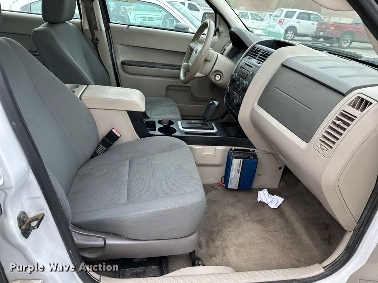 image for item LR9636 2010 Ford Escape  SUV