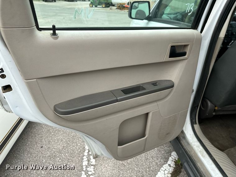 image for item LR9636 2010 Ford Escape  SUV