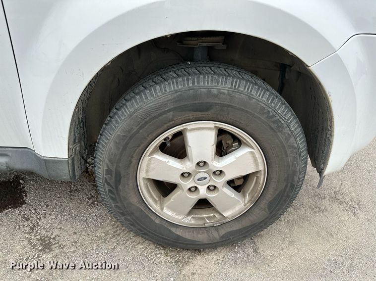 image for item LR9636 2010 Ford Escape  SUV