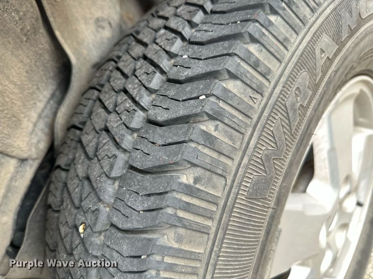 image for item LR9636 2010 Ford Escape  SUV