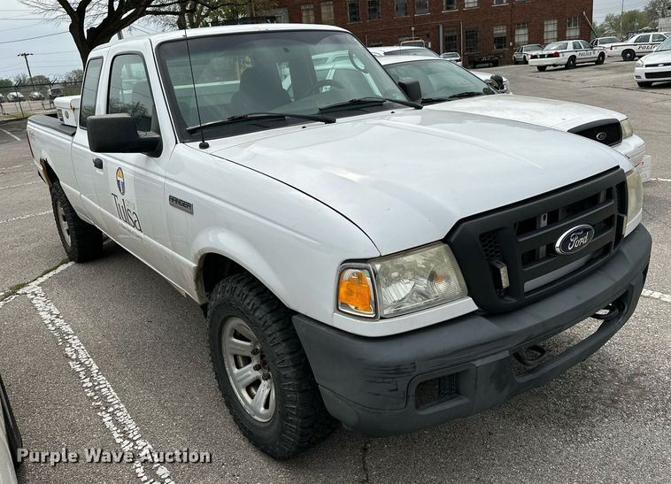 image for item LR9638 2006 Ford Ranger  SuperCab pickup truck