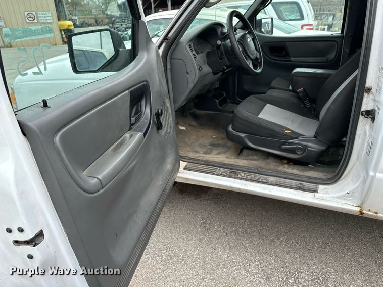 image for item LR9638 2006 Ford Ranger  SuperCab pickup truck