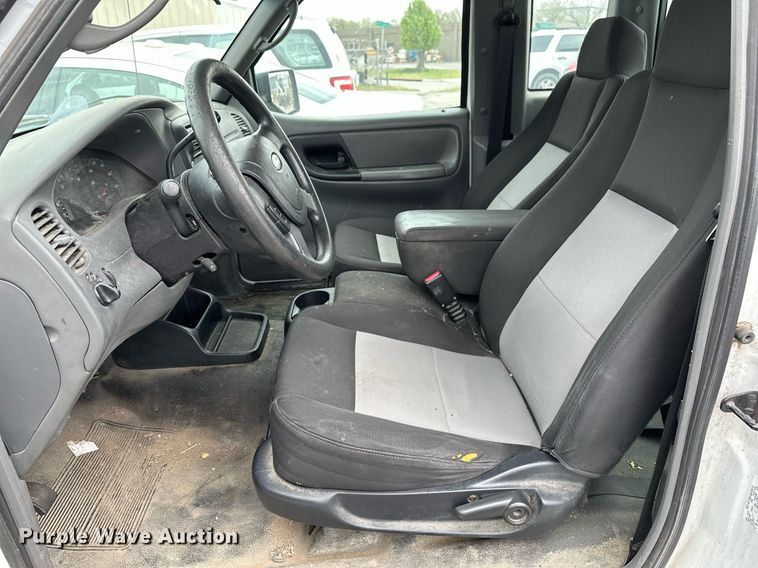 image for item LR9638 2006 Ford Ranger  SuperCab pickup truck