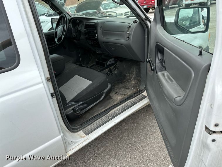 image for item LR9638 2006 Ford Ranger  SuperCab pickup truck