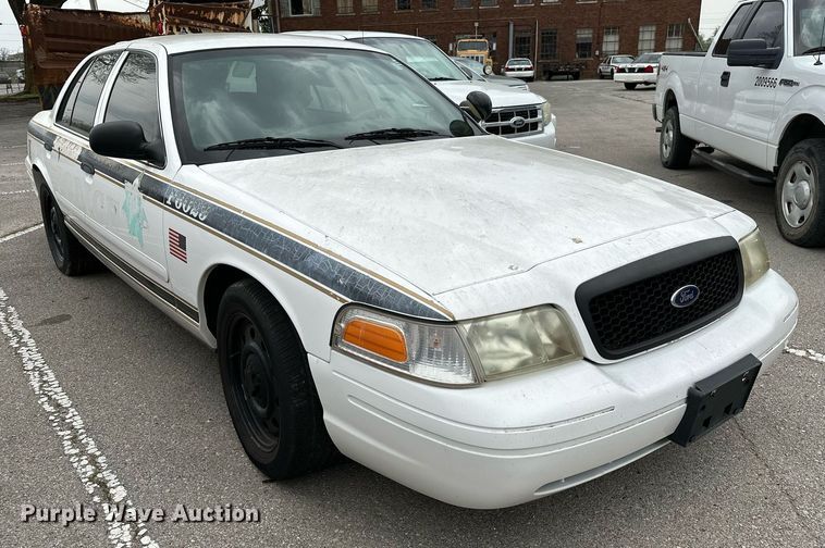 image for item LR9639 2006 Ford Crown Victoria Police Interceptor
