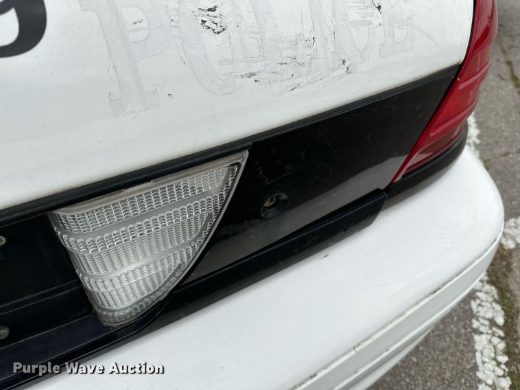 image for item LR9639 2006 Ford Crown Victoria Police Interceptor