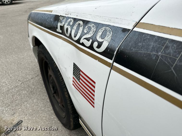 image for item LR9639 2006 Ford Crown Victoria Police Interceptor