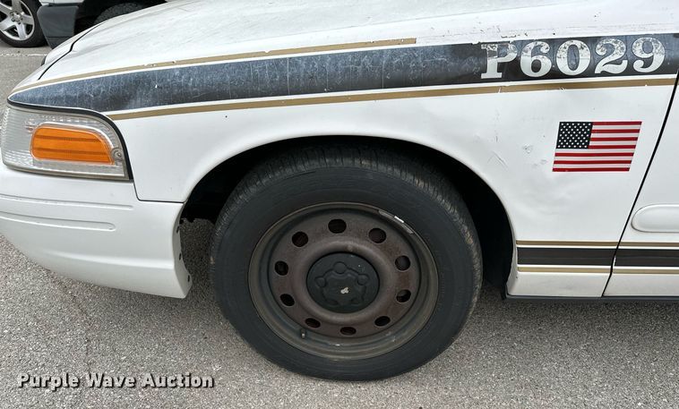 image for item LR9639 2006 Ford Crown Victoria Police Interceptor
